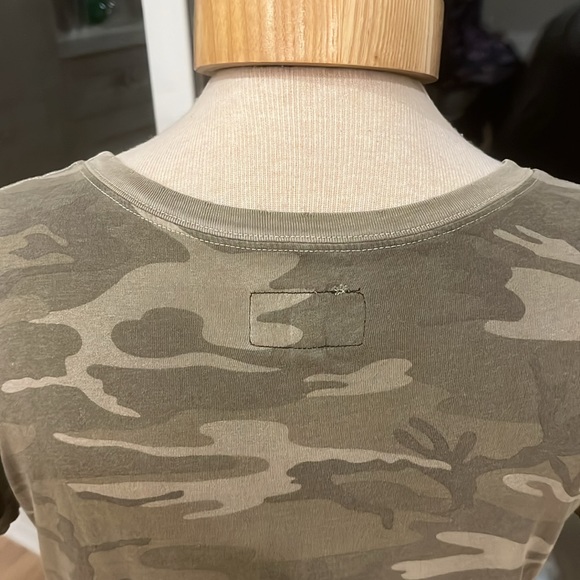 GUC Current Elliott tshirt - Picture 5 of 9